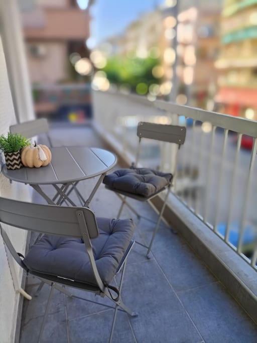 Luxe Boutique With Balcony Lägenhet Thessaloníki Exteriör bild