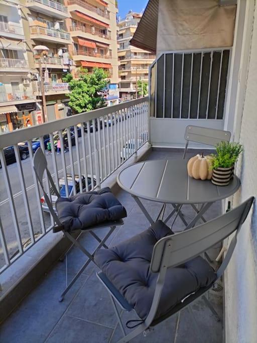 Luxe Boutique With Balcony Lägenhet Thessaloníki Exteriör bild